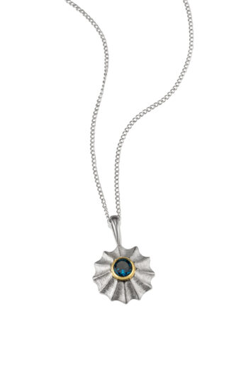 Barnacle Pendant in Sterling Silver with London Blue Topaz set in 18K Gold