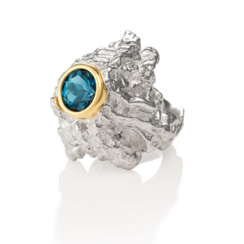 Medium Barnacle Ring with London Blue Topaz